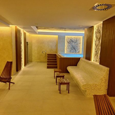 Binis Apartment Zlatibor Bagian luar foto