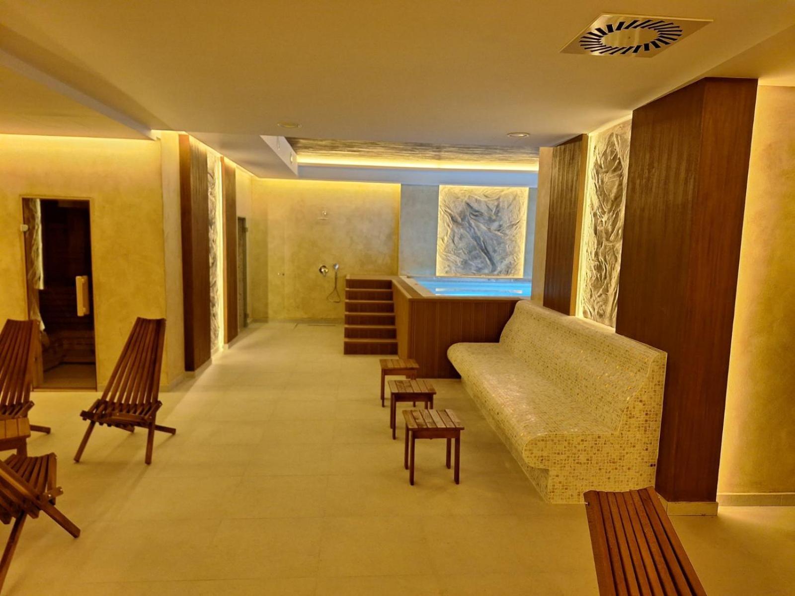 Binis Apartment Zlatibor Bagian luar foto