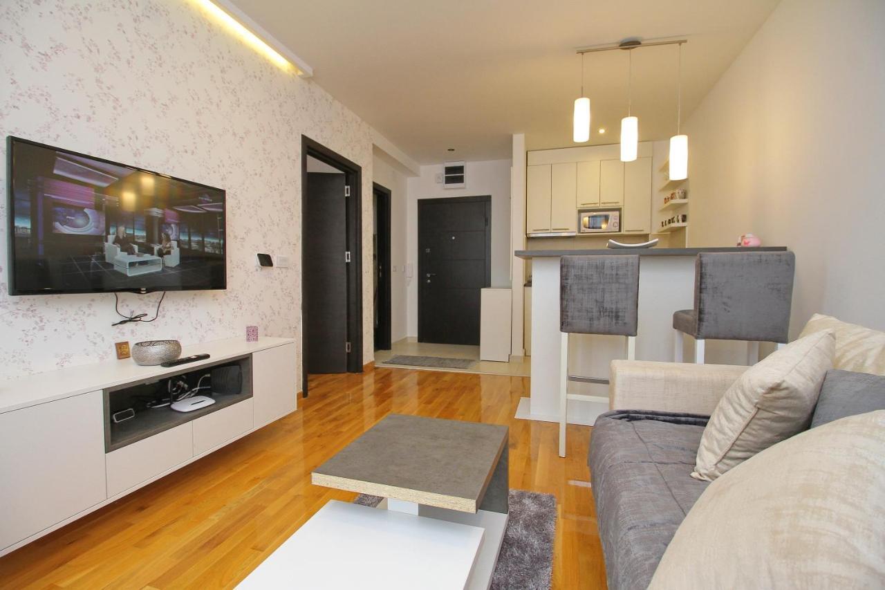 Binis Apartment Zlatibor Bagian luar foto