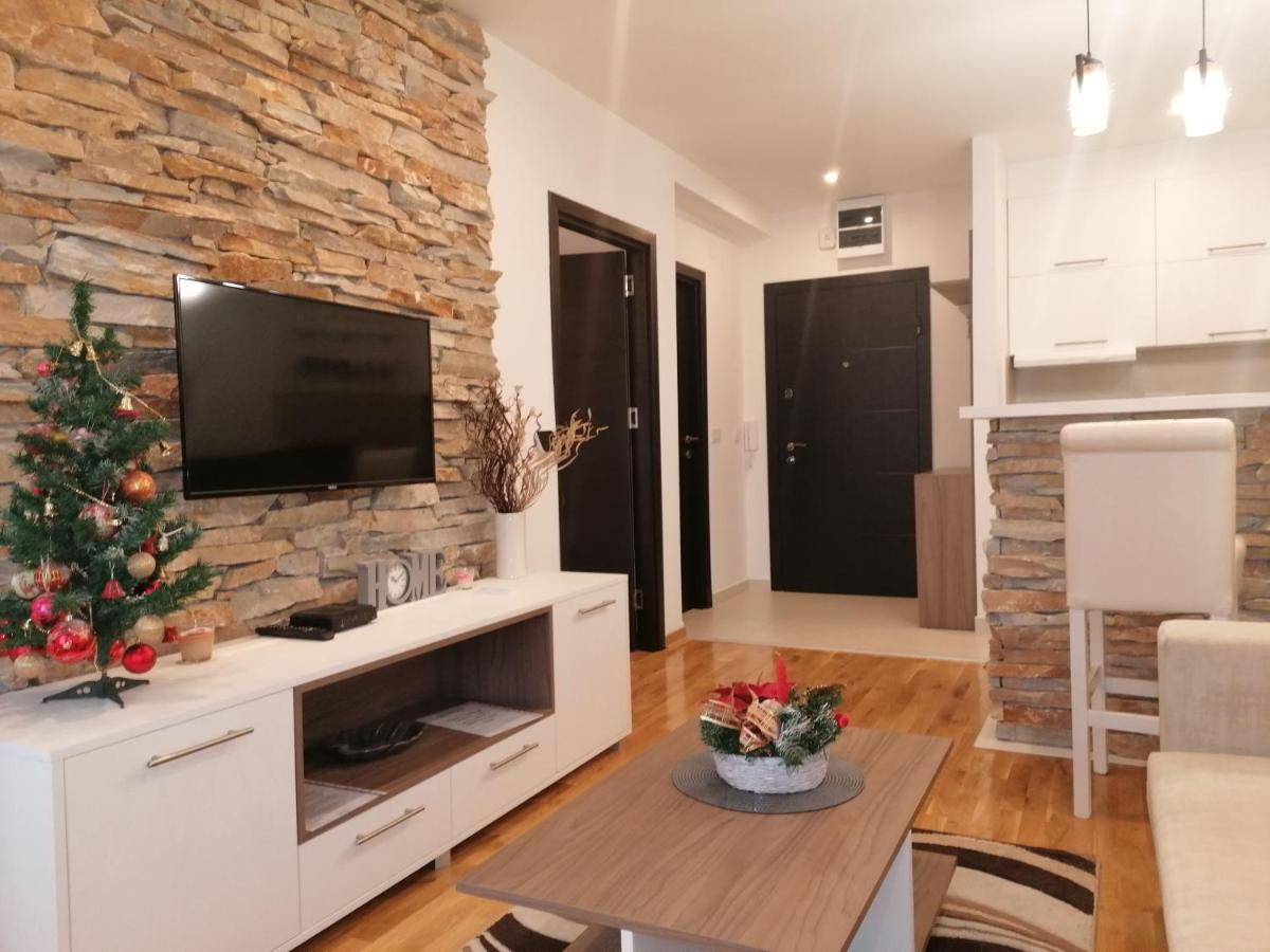 Binis Apartment Zlatibor Bagian luar foto