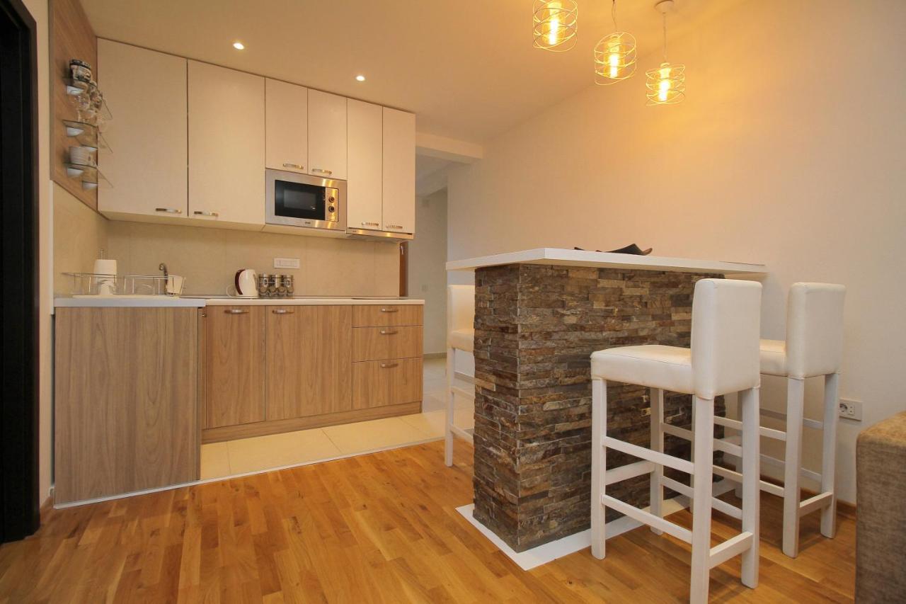 Binis Apartment Zlatibor Bagian luar foto